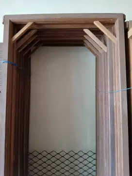 Kusen kayu Merbau Papua murah