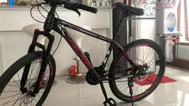DIJUAL SEPEDA GUNUNG MERK VELION ..MASIH BARU