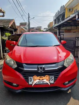 Honda HR-V S-CVT 2015 low KM tangan pertama