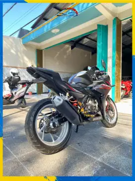 HONDA CBR 150 2018 STOK TERBATAS MASZEHH HIKMAH MOTOR KEPUH MALANG