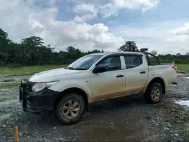 Dijual Cepat! Mitsubishi Triton Double Cabin 4x4 2019 Diesel