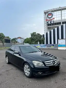 Mercedes Benz W204-C200- Kompressor - Mencari Perawat mobil Kesayangan