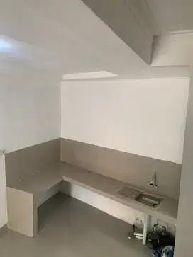 rumah nyaman untuk kaum muda dengan fasilitas lengkap dipusat kota