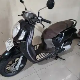 Scoopy keyless hitam velg emas gbm bisa tunai atau kredit