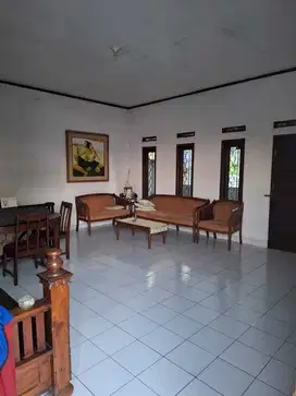 Di jual Rumah di Cihanjuang  Mainroad