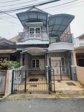 DIJUAL RUMAH SIAP HUNI DI KOMPLEK KRANGGAN PERMAI DEKAT MALL CIBUBUR