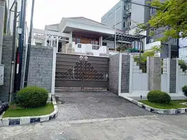 RUMAH ELIT DI JALAN CEMPAKA STRATEGIS, DEKAT GMS