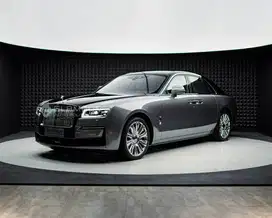 ROLLS ROYCE GHOST - BLACK DIAMOND / JUBILEE SILVER