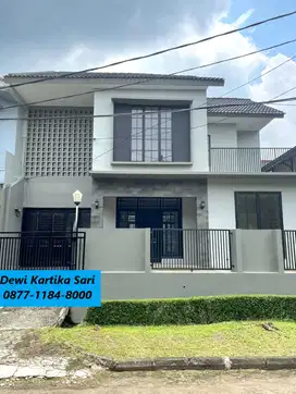 Rumah Dijual Desain Cantik 2 lantai di Sektor 5 Bintaro Jaya LH-15678