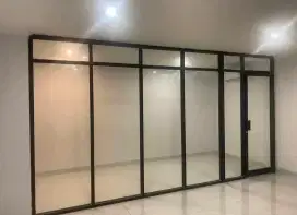 Partisi alumunium