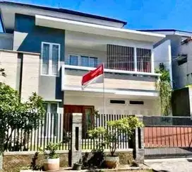 LUAS 14 X 22 RUMAH MEWAH JLN RATULANGI DKT MALL RATU INDAH