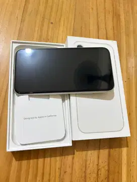 Iphone 11 64GB Ex Resmi (hello store) kode SA