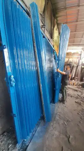 Pintu harmonika & Rolling door