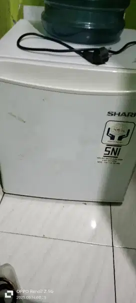 Kulkas Bekas Mini Merk Sharp