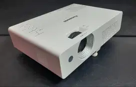 PANASONIC PT-LX30H 3.000 Lumens