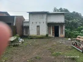 Tanah + bangunan lokasi kota mojokerto