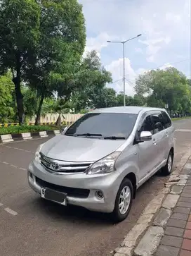 Istimewa Toyota Avanza G th 2015 automatic dp rendah