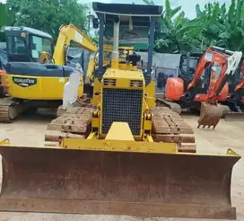 Dijual Bulldozer Komatsu model D31P-20E
