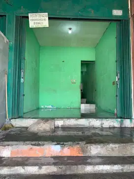 Disewakan ruko Strategis Murah