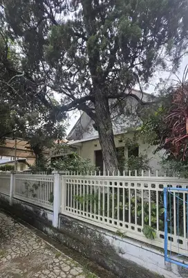 WTS / Dijual Rumah Luas Siap Huni Bagus di Culan Sayap Riau, Bandung