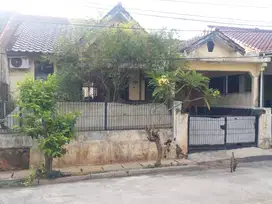Dijual senuah rumah tinggal 3KT + 1KP di Mampang, Sawangan, Depok