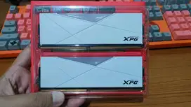 RAM Gaming ADATA XPG SPECTRIX D50 DDR4 RGB 3600MHz (16GB Kit - 2x8GB)