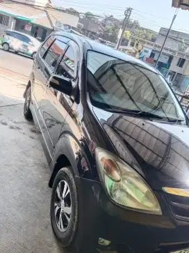 DAIHATSU XENIA LI