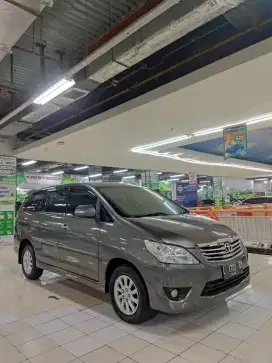 Innova diesel V manual 2012 | DP 13 juta