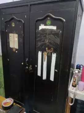 Lemari baju 2 pintu