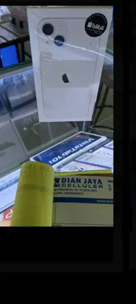iPhone 13 new BNIB starlight putih white garansi resmi ibox GDN Blibli