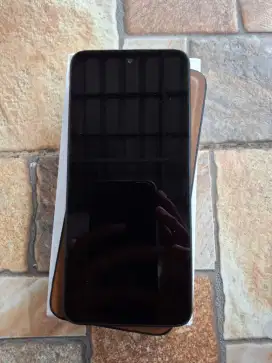 Xiaomi Redmi 12 8/128 Fullset Normal
