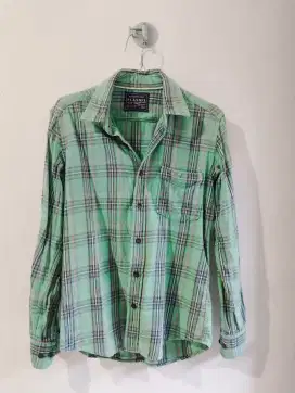 Kemeja Flannel Ukuran XS Preloved