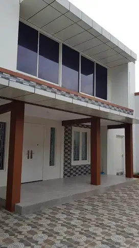 DIJUAL RUMAH DENGAN 7 KMR TDR DIPUSAT KOTA SEMARANG