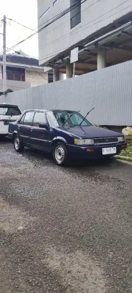 Corolla SE saloon 1986