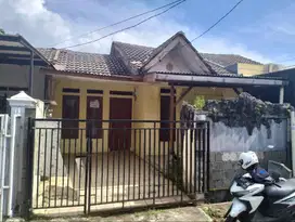 Disewakan Rumah 2 KM Tidur, 1 KM Mandi, Harga Rp 17,5 JT/ Tahun