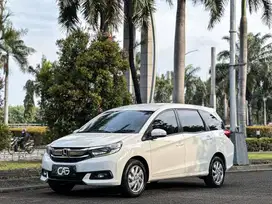 Mobilio E AT 2017/ Mobilio E matic automatic putih 2017