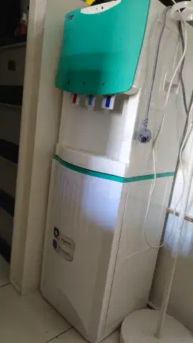 Edisi berbagi dispenser 3 keran 250rb rasa BARU cosmos galon atas