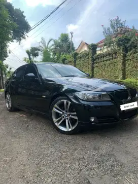 BMW 320i E90 LCI 2010