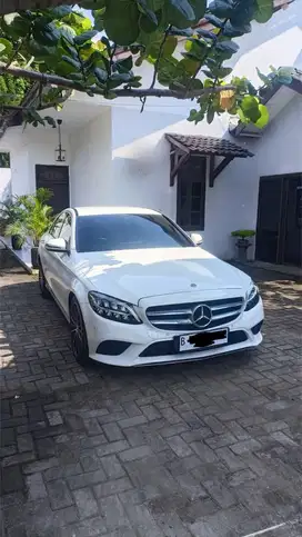 Mercedes-Benz C200 2019 Bensin