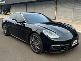 Porsche Panamera 4S 2017 Low KM 9RB Antik