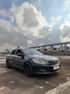 Accord VTiL 2.4 matic 2014 | DP 15 juta