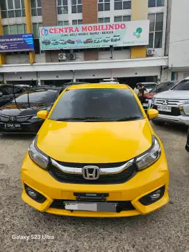 Brio E 1.2 MT 2019 TGN.1 istimewa dp 20 jt