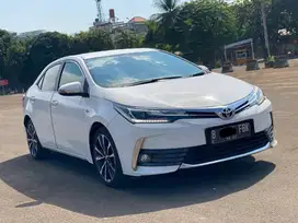 TOYOTA COROLLA 1.8 V AT PUTIH 2017 SUPER LIKE NEW TERMURAH