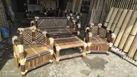 Kursi bambu hitam minimalis