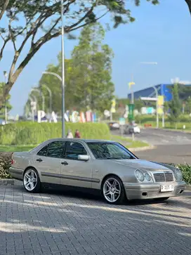 Mercedes-Benz W210 E230 th 1997