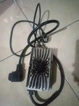 Charger motor listrik