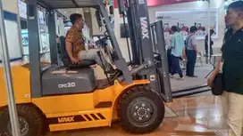 Forklift Diesel Engine Isuzu C240 kapasitas 3Ton 3m Vmax Juni 2025