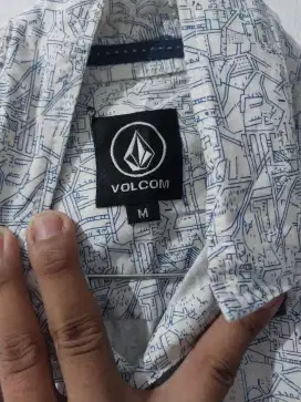 Kemeja Volcom Ukuran M Preloved