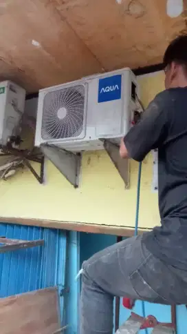 Service ac,bongkar pasang ac,cuci ac,isi freon dll