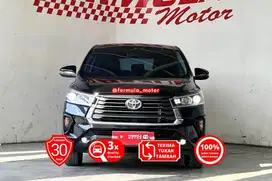Toyota Innova 2.0 V AT 2021 Hitam